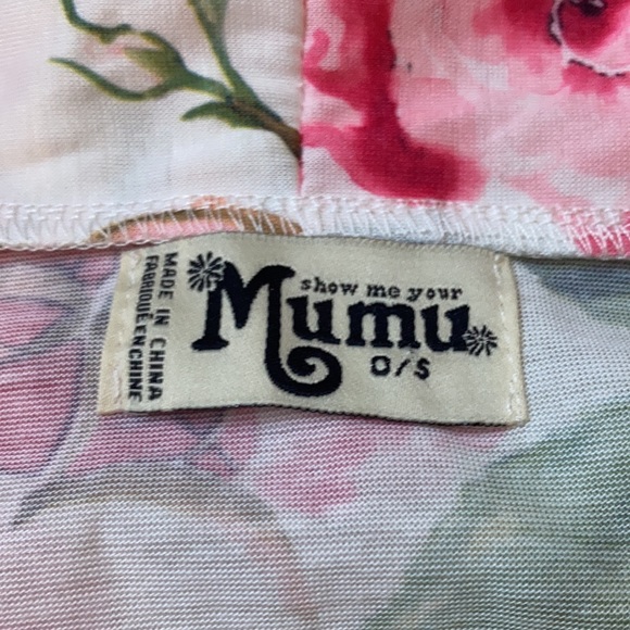 Show me your Mumu Floral Robe - Picture 3 of 5